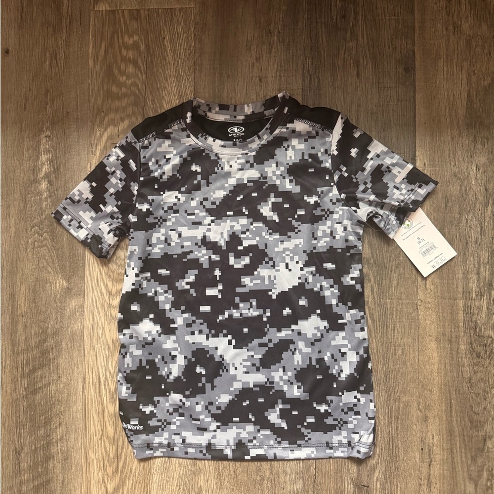Athletic Works Black and Gray Camo Kids Tee